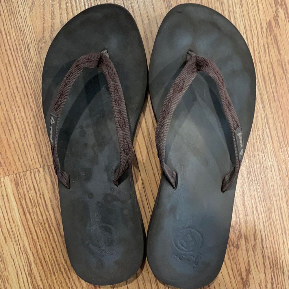 Reef flip flops